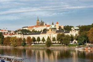Kola boje o Hrad se roztáčí. I opozice by měla mít svého kandidáta — podporovat Petra Pavla nestačí