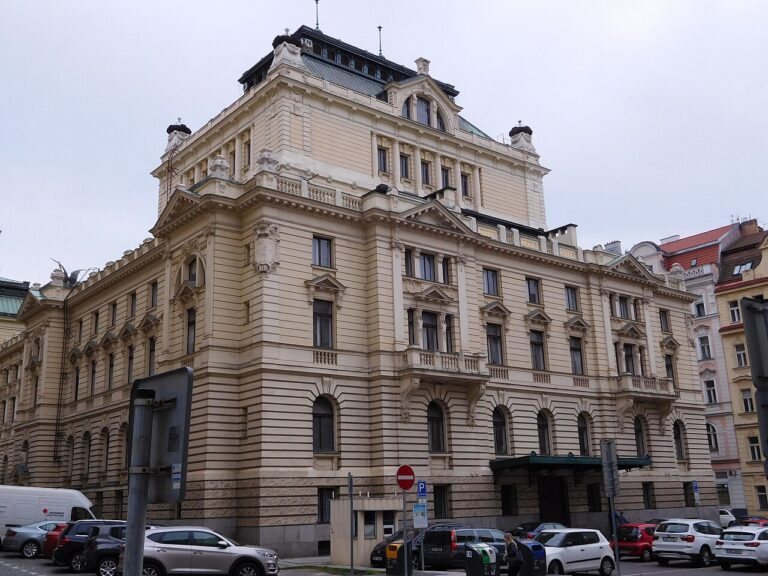 Praha Vinohrady Rimska 38 Divadlo na Vinohradech