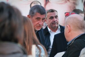 Ruská propaganda může Babišovi děkovat. Zpochybňuje koalici pro Ukrajinu — přesně takové politiky Putin v Evropě potřebuje