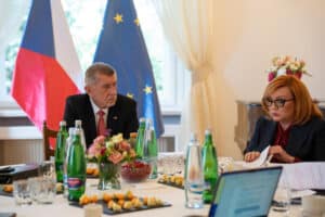 Babišova vláda důchodců a nejnižší valorizace za 10 let: Jak jde tohle dohromady?