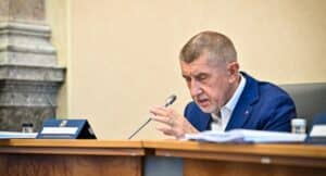 Babišův populismus v praxi: Vychází nízká valorizace? Uměle ji zvýšíme, hlavně ať jsou důchodci spokojení