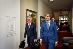 Pro očkování do lékárny? Nápad ministra Vojtěcha se nelíbí vládě ani odborníkům. A je to dobře